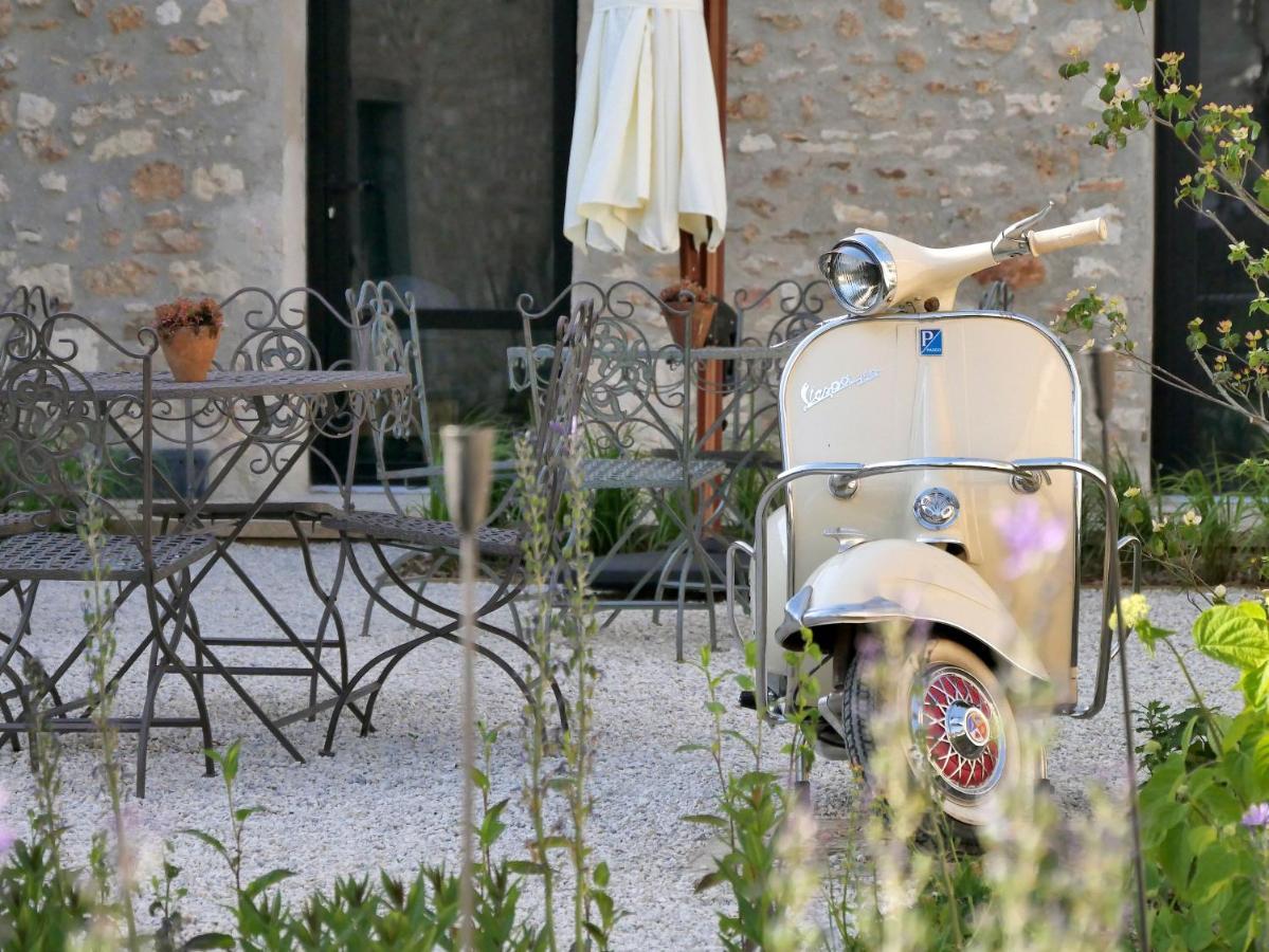 Val Trebbia Hotel Feucherolles Bagian luar foto